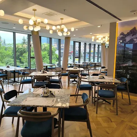 East Plaza 소피아