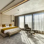 East Plaza 5* София