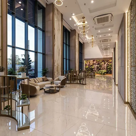 East Plaza 5* Szófia