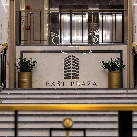 Szálloda East Plaza 5*