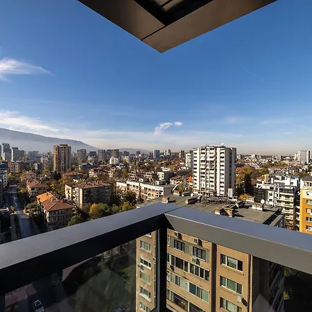 East Plaza Szálloda 5*