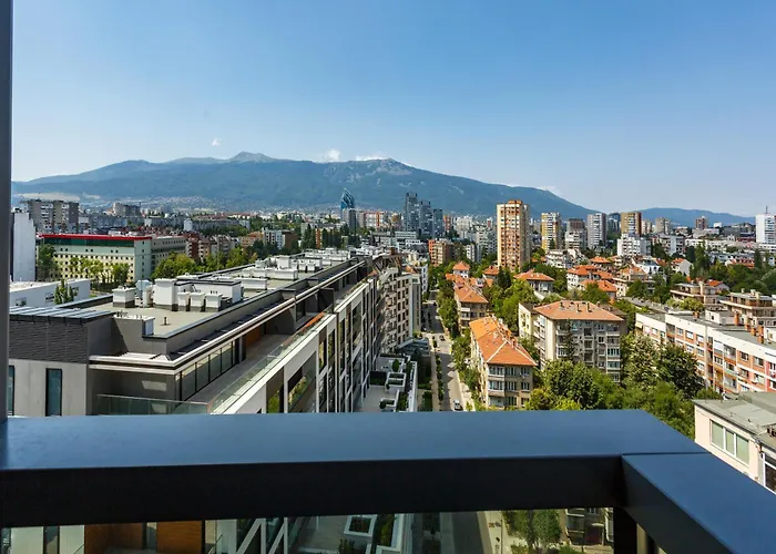 East Plaza Отель 5*