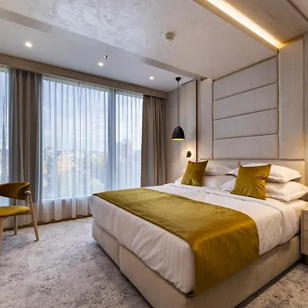 Otel East Plaza